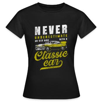 Oldtimer Automobil Baujahr - Frauen T-Shirt - Schwarz - Vorne - AI Model Female 172 dark (172cm)