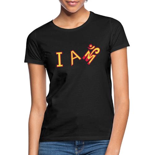 Jeg er Om - T-skjorte for kvinner