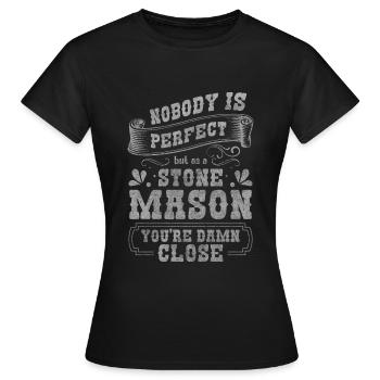 Apprenti sculpteur - T-shirt Femme - noir - Devant - AI Model Female 172 dark (172cm)