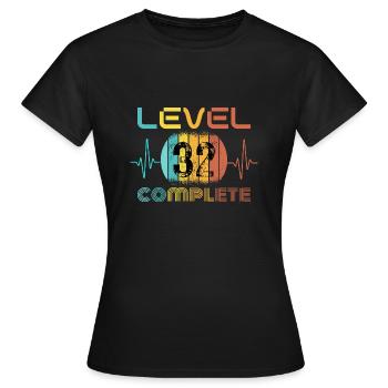 32 ans - 32e anniversaire Niveau 32 Conception complète - T-shirt Femme - noir - Devant - AI Model Female 172 dark (172cm)