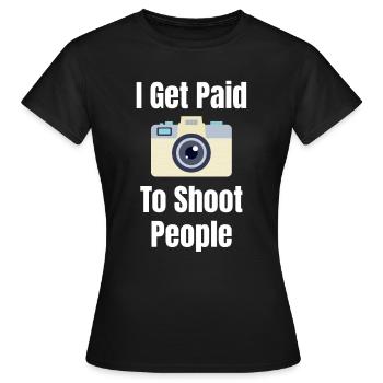 Je suis payé pour photographier les gens. - T-shirt Femme - noir - Devant - AI Model Female 172 dark (172cm)
