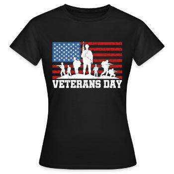 Veterans Day Vintage Memorial Day Freedom - Frauen T-Shirt - Schwarz - Vorne - AI Model Female 172 dark (172cm)