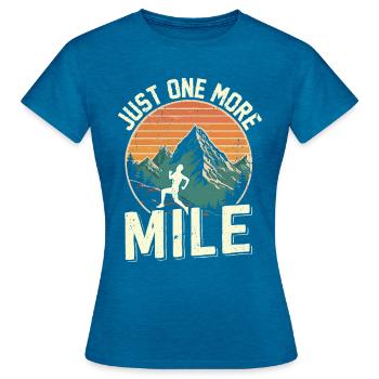 Mountain runner jogging in the mountains - Women's T-Shirt - antique blue sapphire heather - Front - AI Model Female 172 dark (172cm)