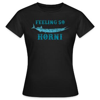 Hornhecht Küstenangler Meeresangler - Frauen T-Shirt - Schwarz - Vorne - AI Model Female 172 dark (172cm)