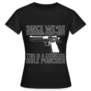 Il s’agit d’un perforateur sans fil 1 - T-shirt Femme - noir - Devant - AI Model Female 172 dark (172cm)