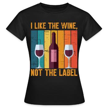 J’aime le vin, pas l’étiquette 15 - T-shirt Femme - noir - Devant - AI Model Female 172 dark (172cm)