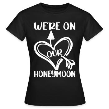 Nous sommes en lune de miel 6 - T-shirt Femme - noir - Devant - AI Model Female 172 dark (172cm)