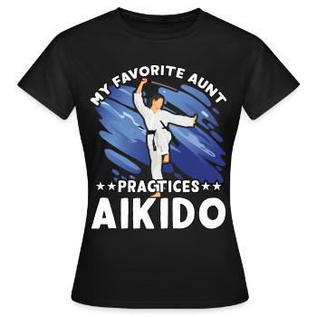 Meine Lieblingstante trainiert Aikido - Frauen T-Shirt - Schwarz - Vorne - AI Model Female 172 dark (172cm)