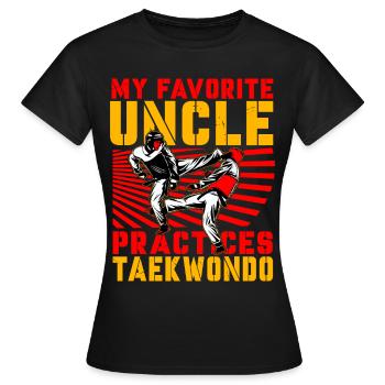 Mein Lieblingsonkel trainiert Taekwondo - Frauen T-Shirt - Schwarz - Vorne - AI Model Female 172 dark (172cm)