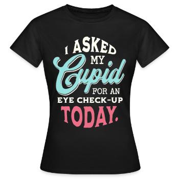 Funny Stupid Cupid Single Anti Valentines Day - Frauen T-Shirt - Schwarz - Vorne - AI Model Female 172 dark (172cm)