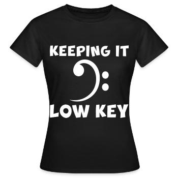 Keeping It Low Key 2 - Frauen T-Shirt - Schwarz - Vorne - AI Model Female 172 dark (172cm)