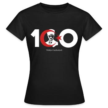 Atatürk Cumhuriyet Unterschrift Mustafa Kemal - Frauen T-Shirt - Schwarz - Vorne - AI Model Female 172 dark (172cm)