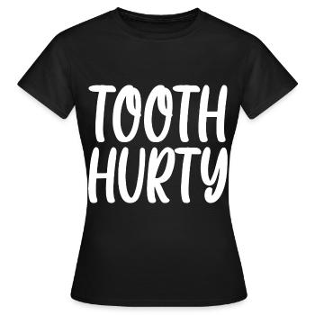 Dent blessée - T-shirt Femme - noir - Devant - AI Model Female 172 dark (172cm)