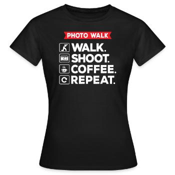 Photowalk - Frauen T-Shirt - Schwarz - Vorne - AI Model Female 172 dark (172cm)