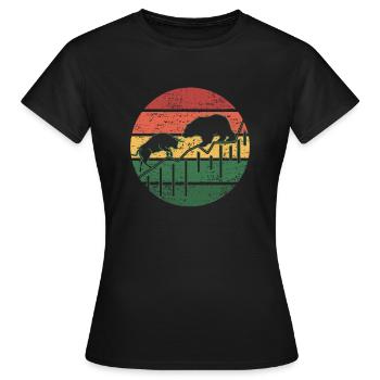 BEAR N BULL - Frauen T-Shirt - Schwarz - Vorne - AI Model Female 172 dark (172cm)