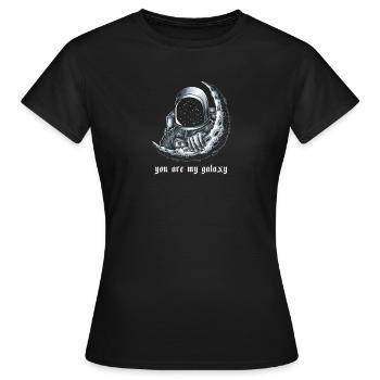 Esthétique Astronaute Lune Grunge Esthétique - T-shirt Femme - noir - Devant - AI Model Female 172 dark (172cm)