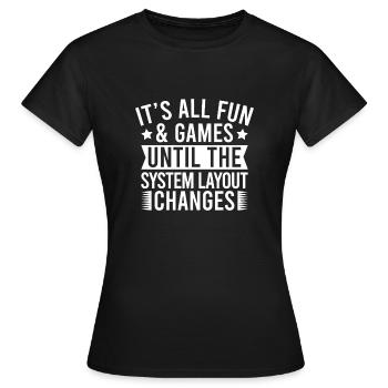 Insurance Agent Costume System Layout Changes - Frauen T-Shirt - Schwarz - Vorne - AI Model Female 172 dark (172cm)