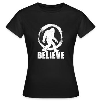 Bigfoot - T-shirt Femme - noir - Devant - AI Model Female 172 dark (172cm)
