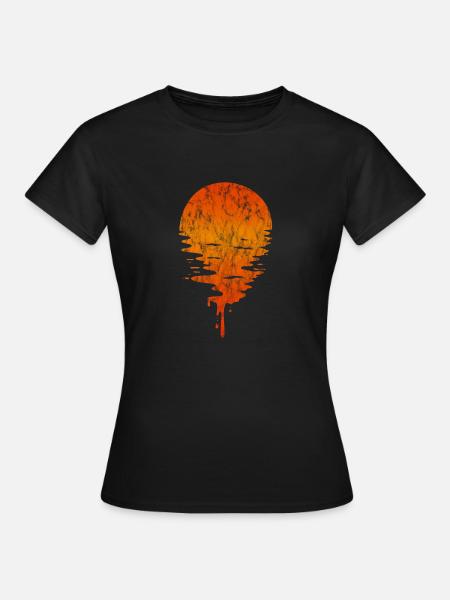 Sunset over the sea - Women's T-Shirt - black