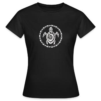 Symbole de la tortue de mer maorie honu hawaïenne polynésienne - T-shirt Femme - noir - Devant - AI Model Female 172 dark (172cm)