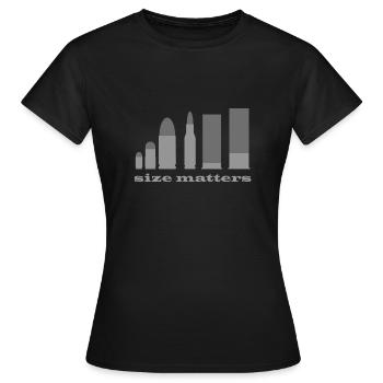Size Matters, die Größe zählt - lustiger Spruch - Frauen T-Shirt - Schwarz - Vorne - AI Model Female 172 dark (172cm)