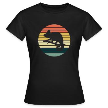 Chamaeleon Chamäleon retro - Frauen T-Shirt - Schwarz - Vorne - AI Model Female 172 dark (172cm)
