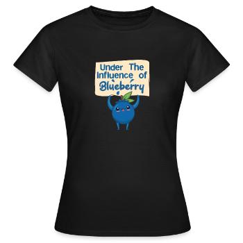 Unter dem Einfluss von Blueberries Classic Grafik - Frauen T-Shirt - Schwarz - Vorne - AI Model Female 172 dark (172cm)