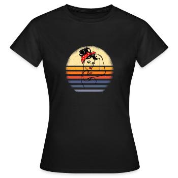 Retro Vintage Women Beer Lover Gift - Frauen T-Shirt - Schwarz - Vorne - AI Model Female 172 dark (172cm)