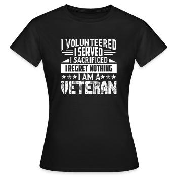 Chemises vétéran Je suis un vétéran - T-shirt Femme - noir - Devant - AI Model Female 172 dark (172cm)