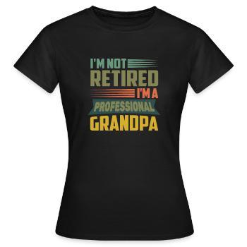 Grandpa - Frauen T-Shirt - Schwarz - Vorne - AI Model Female 172 dark (172cm)