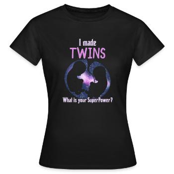 Mutter von Zwillingen Geschenk Zwillinge Mama - Frauen T-Shirt - Schwarz - Vorne - AI Model Female 172 dark (172cm)