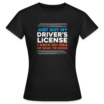 Je viens d’obtenir mon permis de conduire - permis de conduire - - T-shirt Femme - noir - Devant - AI Model Female 172 dark (172cm)