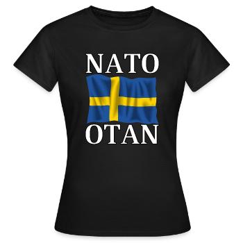 Prise de l’OTAN et drapeau suédois - T-shirt Femme - noir - Devant - AI Model Female 172 dark (172cm)