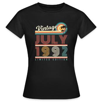 30 Jahre Juli 1992 - Frauen T-Shirt - Schwarz - Vorne - AI Model Female 172 dark (172cm)