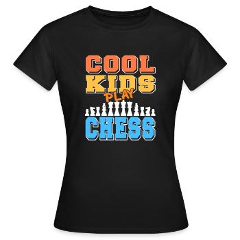 Cool Kids Play Chess Awesome Retro T-Shirt - Frauen T-Shirt - Schwarz - Vorne - AI Model Female 172 dark (172cm)