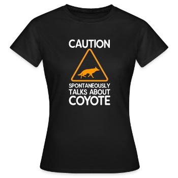 Coyote Hunting Coyote Jagen Geschenk - Frauen T-Shirt - Schwarz - Vorne - AI Model Female 172 dark (172cm)