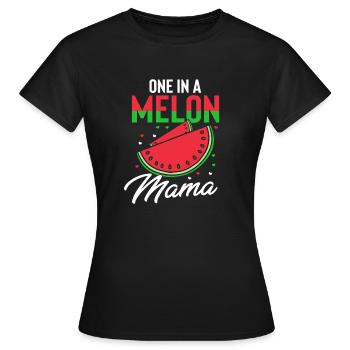 Humorvoll fürsorglich Special Dedicated Fond - Frauen T-Shirt - Schwarz - Vorne - AI Model Female 172 dark (172cm)