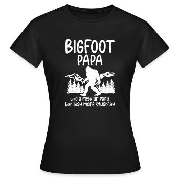 Bigfoot Partybedarf Bigfoot Papa - Frauen T-Shirt - Schwarz - Vorne - AI Model Female 172 dark (172cm)