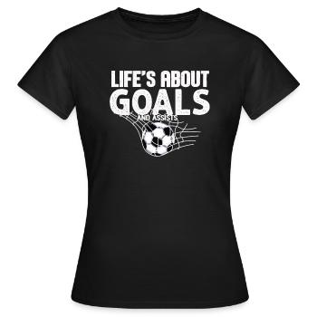 La vie est faite de buts et de passes décisives Football de futbol - T-shirt Femme - noir - Devant - AI Model Female 172 dark (172cm)