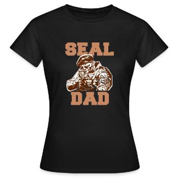 SEAL DAD Cool Retro NAVY Army T-Shirt - T-shirt Femme - noir - Devant - AI Model Female 172 dark (172cm)