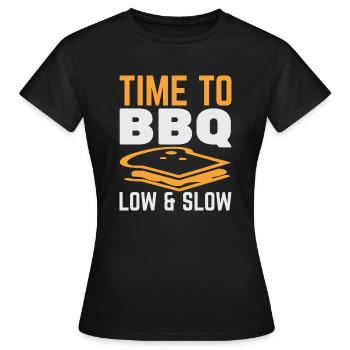 ZEIT ZUM GRILLEN NIEDRIG UND LANGSAM - Frauen T-Shirt - Schwarz - Vorne - AI Model Female 172 dark (172cm)