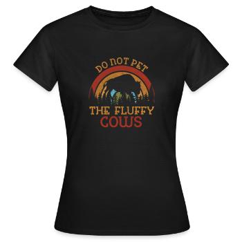 Ne caressez pas les vaches moelleuses - T-shirt Femme - noir - Devant - AI Model Female 172 dark (172cm)