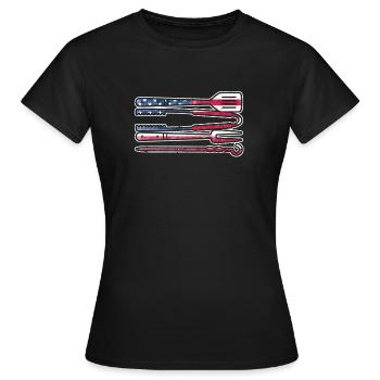 Amerikanische Flagge Grillen USA Patriotisch BBQ - Frauen T-Shirt - Schwarz - Vorne - AI Model Female 172 dark (172cm)