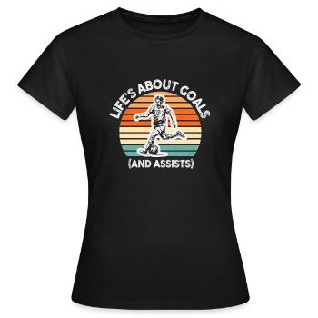 La vie est faite de buts et de passes décisives Football de futbol - T-shirt Femme - noir - Devant - AI Model Female 172 dark (172cm)