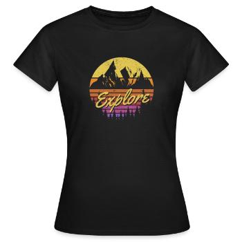 Entdecken Sie Retro Regenbogen Gradient Berg - Frauen T-Shirt - Schwarz - Vorne - AI Model Female 172 dark (172cm)