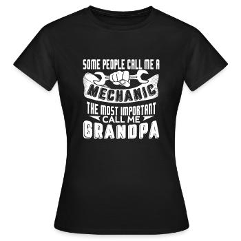 Mechanic Mechanic Grandpa - Women's T-Shirt - black - Front - AI Model Female 172 dark (172cm)