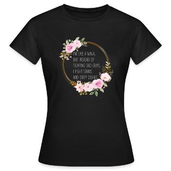 Comme une femme au foyer ninja - T-shirt Femme - noir - Devant - AI Model Female 172 dark (172cm)