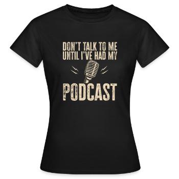 Podcasteur Podcast - T-shirt Femme - noir - Devant - AI Model Female 172 dark (172cm)