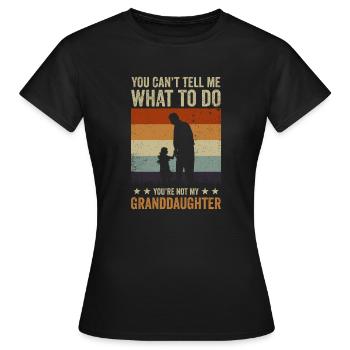 Nicht meine Enkelin - Frauen T-Shirt - Schwarz - Vorne - AI Model Female 172 dark (172cm)