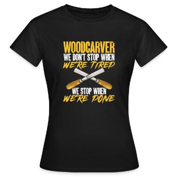 Charpentier sculpteur sur bois - T-shirt Femme - noir - Devant - AI Model Female 172 dark (172cm)